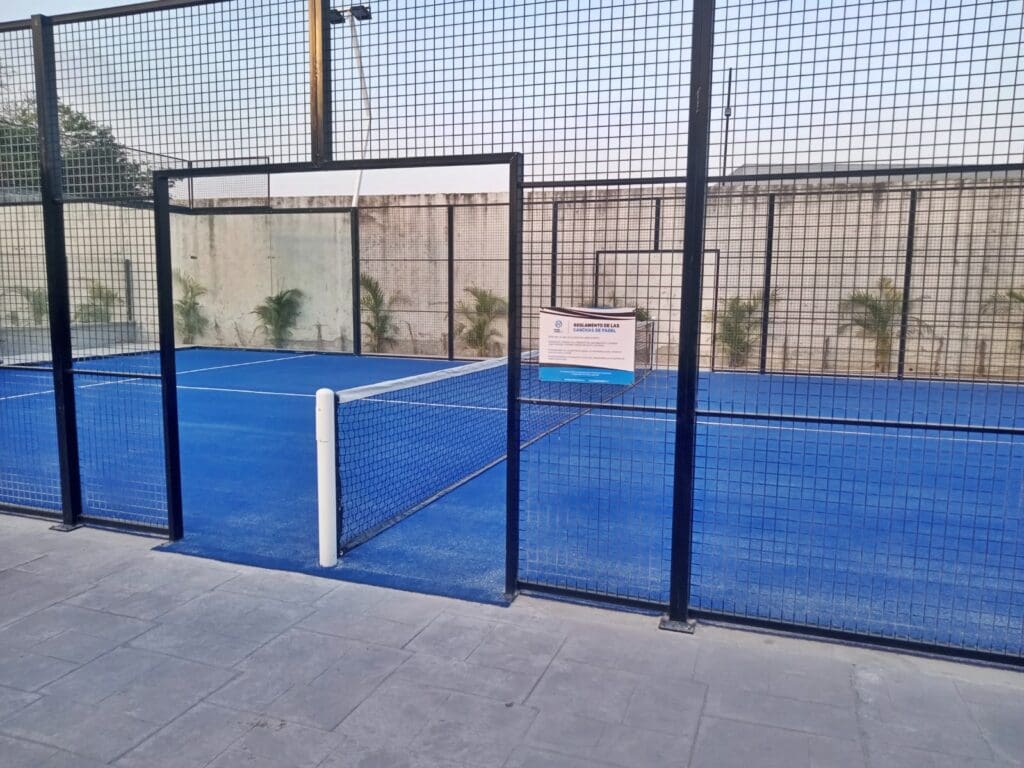 CANCHA DE PADEL CLUB PADEL 120