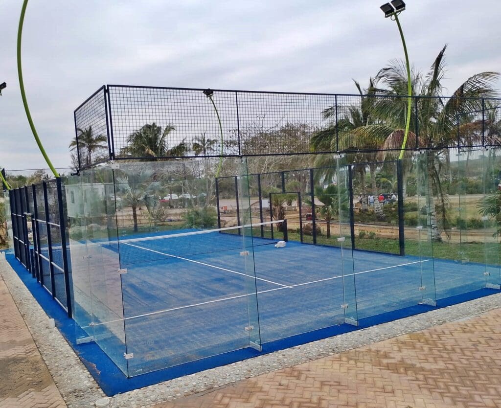 CONSTRUCCION CANCHA DE PADEL TAMPICO