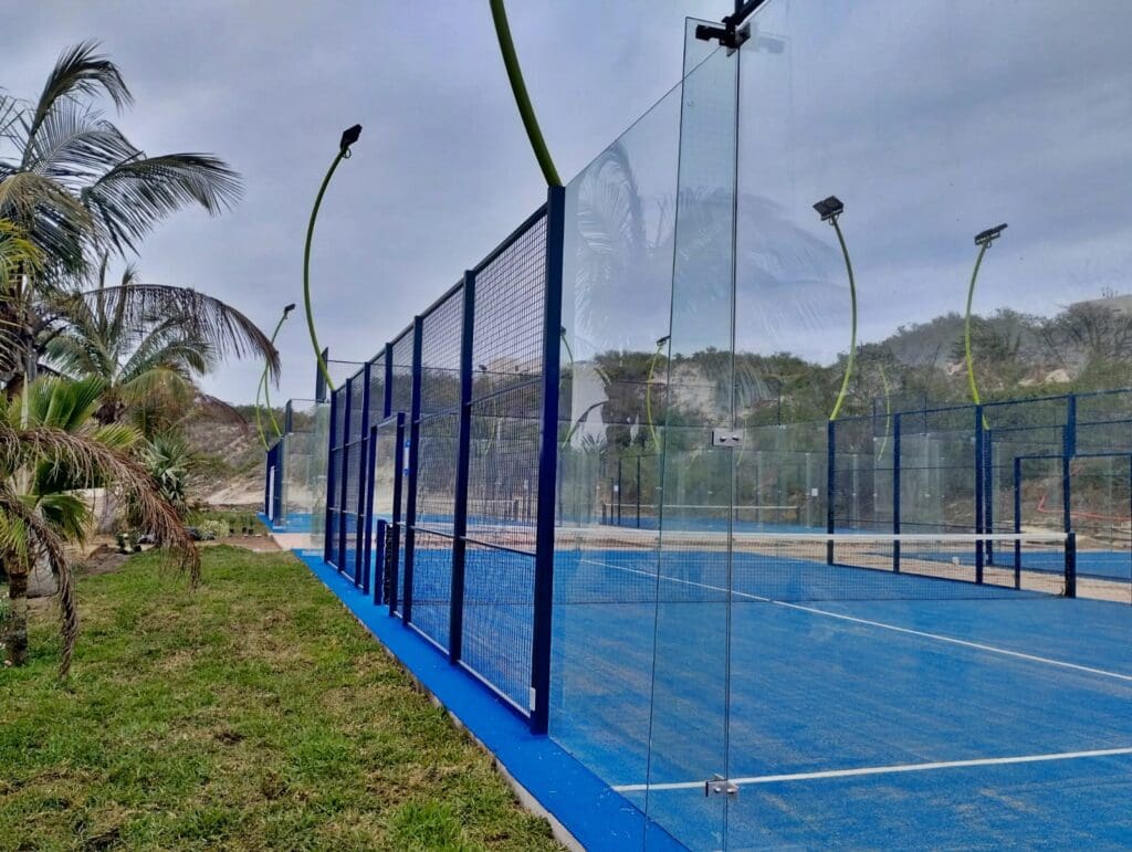 CONSTRUCCION CANCHA DE PADEL TAMPICO